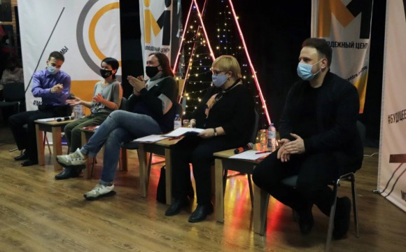«Смех сквозь маску»: в Красногорске выбрали самых весёлых и находчивых