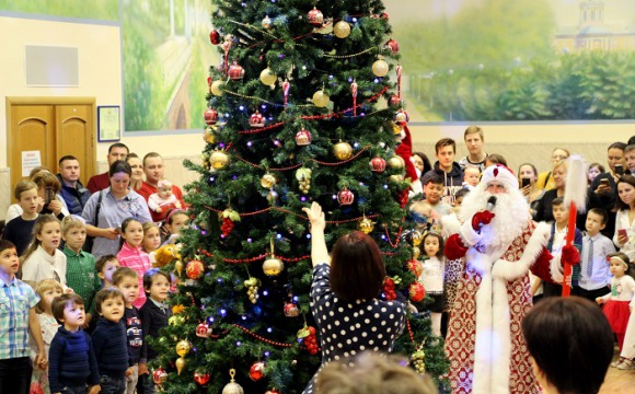22 декабря в Доме культуры «Луч» с. Петрово – Дальнее стартовали муниципальные ёлки.