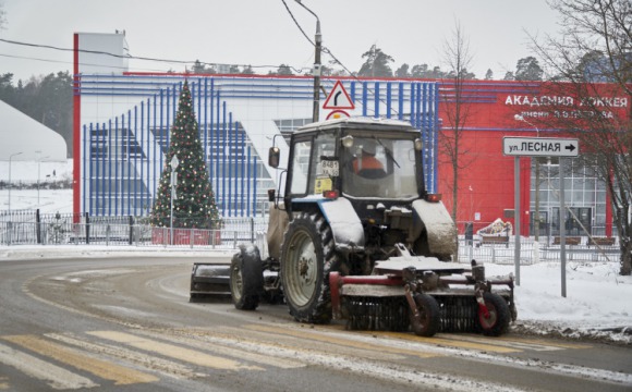 В Красногорске из-за снегопада коммунальные службы переведены на усиленный режим работы