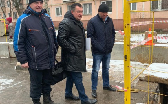 Ход строительства ливневой канализации проверили в Красногорске