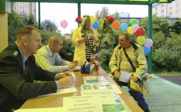 В первой акции «Школа ЖКХ нашего двора» в субботу приняли участие 16 управляющих компаний Красногорска. 