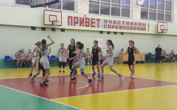 Кубок главы по баскетболу выиграла красногорская команда