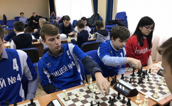 116 красногорских школьников приняли участие в соревнованиях по шахматам