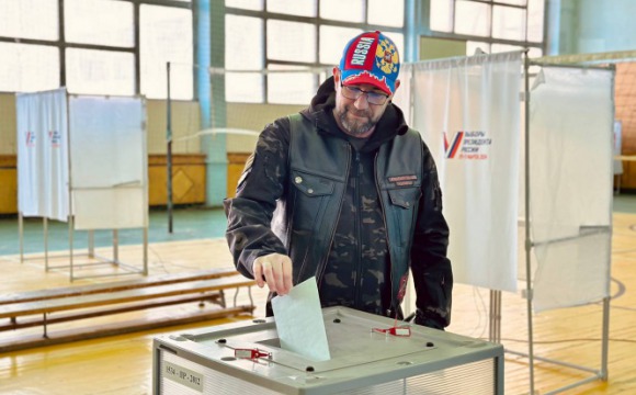 Свен Марко Марио Кун голосует в статусе гражданина России впервые