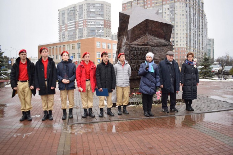 Красногорские школьники провели митинг в память о контрнаступлении советских войск в битве под Москвой