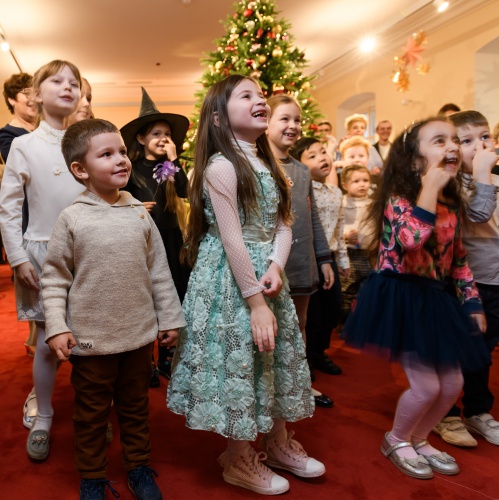 «Капризная елка» - новый формат детских праздников в Красногорске