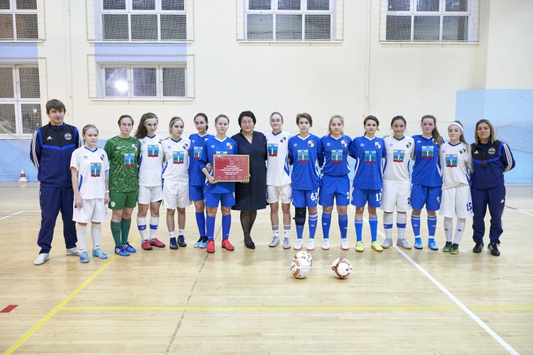 Футболистки из Красногорска представят Московскую область на чемпионате России в новой форме