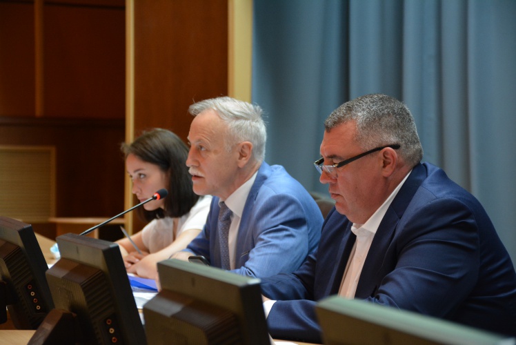 В Красногорске обсудили готовность объектов ЖКХ нескольких муниципалитетов региона