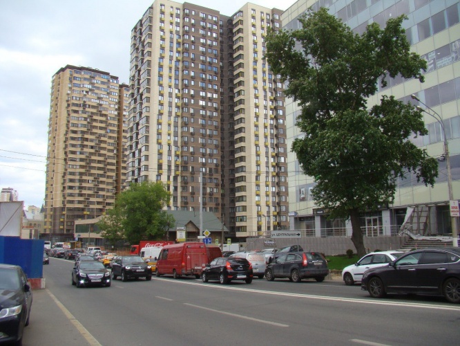 Затор на перекрестке Волоколамского и Ильинского шоссе ликвидируют в июле