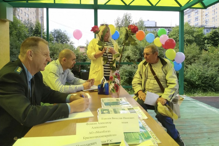 В первой акции «Школа ЖКХ нашего двора» в субботу приняли участие 16 управляющих компаний Красногорска. 