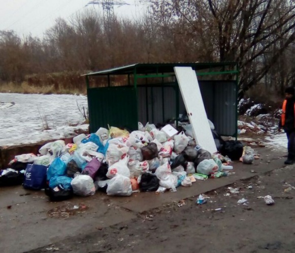 Несанкционированные свалки ликвидировали на улицах Вокзальная и Циолковского