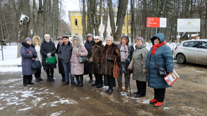 В Красногорск на экскурсию приехали активные пенсионеры из Серпухова