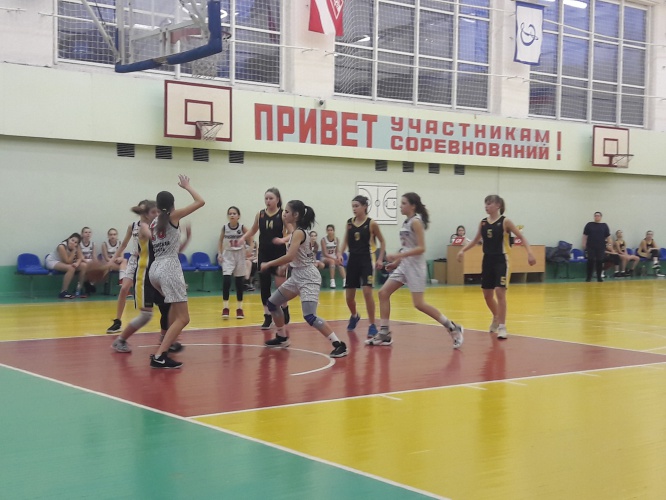Кубок главы по баскетболу выиграла красногорская команда