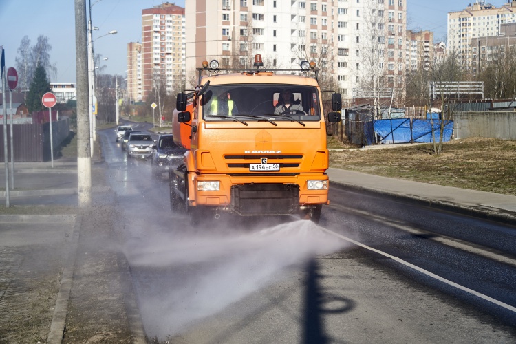 Почти 50 км дорог привели в порядок дорожные службы в микрорайонах Красногорска