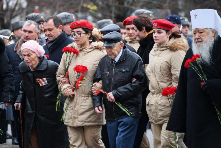 Житель Красногорска принял участие в возложении венков к Могиле Неизвестного солдата