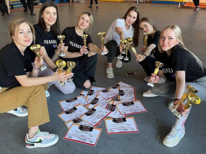 Красногорские танцоры завоевали 15 кубков на фестивале танца «DANCE DAY»
