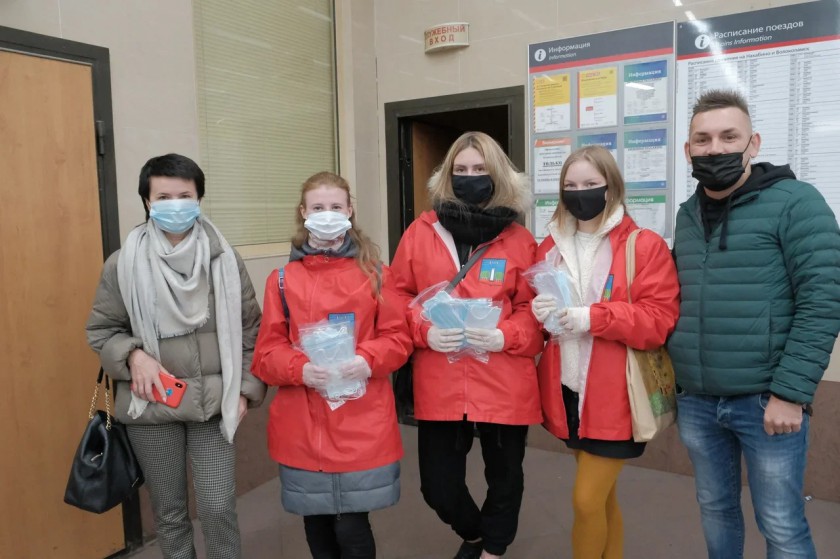 Флешмоб «Люди в масках» прошел в Красногорске