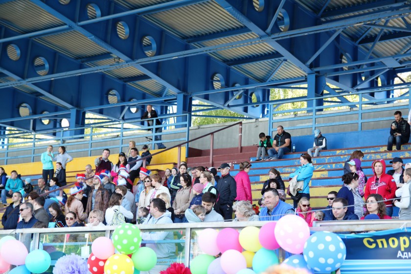 Более 500 юных «олимпийцев» соревновались на стадионе «Зоркий»