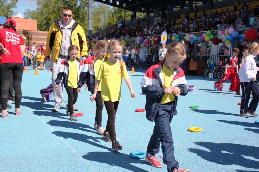 Более 500 юных «олимпийцев» соревновались на стадионе «Зоркий»