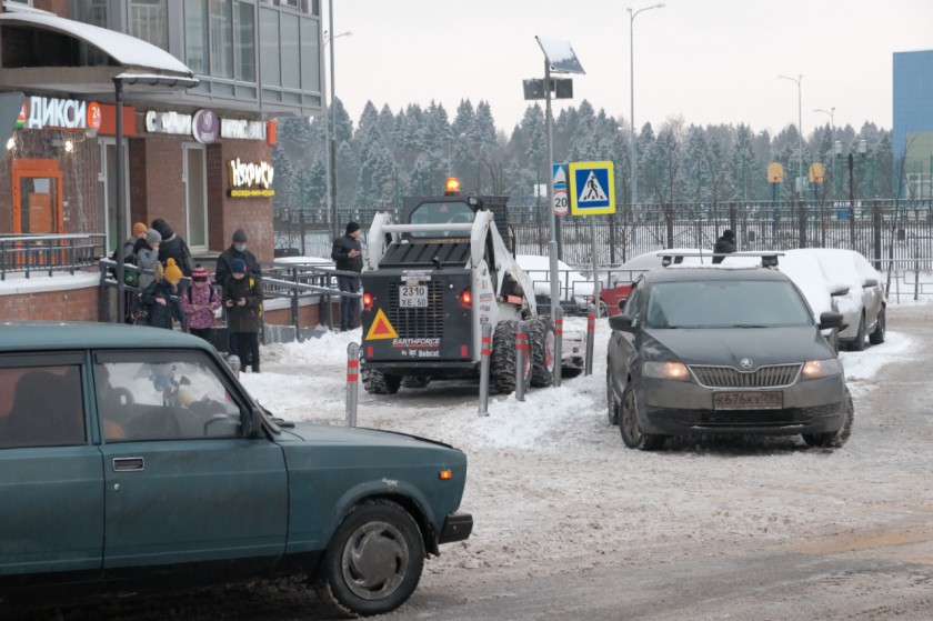 Ликвидация последствий снегопада продолжается в Красногорске