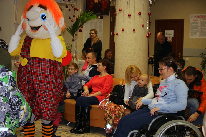 16 декабря в МБУК «ДК «Луч» с. Петрово - Дальнее прошла новогодняя ёлка для детей с ограниченными возможностями