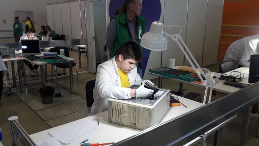 Красногорский восьмиклассник стал призером V Национального чемпионата «Абилимпикс»