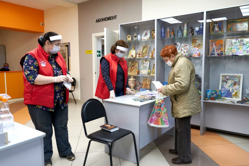 Две библиотеки в Красногорске возобновили выдачу книг