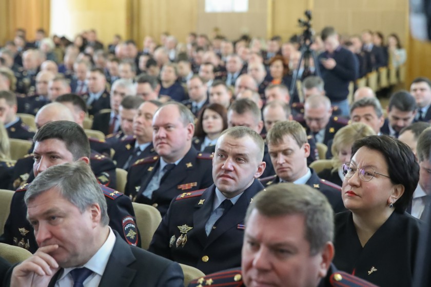 Красногорского полицейского наградили знаком «За доблесть и мужество»