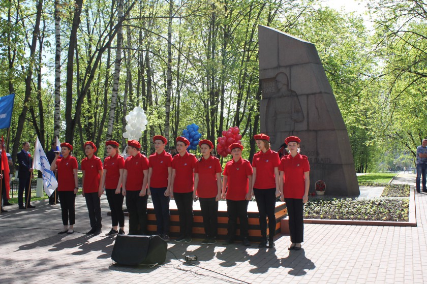 Красногорцы почтили память погибших заводчан