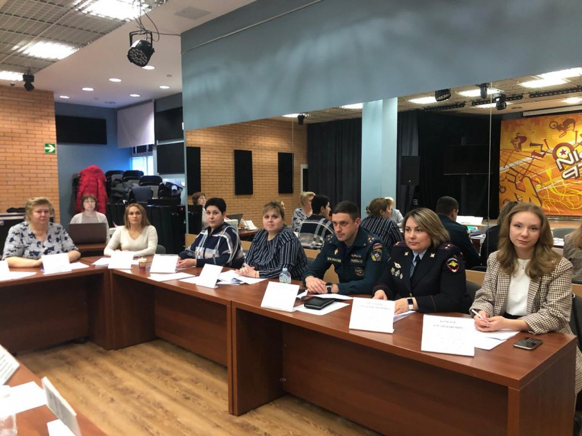 Заседание Комиссии по делам несовершеннолетних и защите их прав состоялось 12 марта