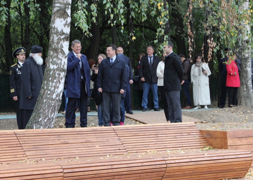 Строительство ФОКа, благоустройство парка и новую поликлинику осмотрел губернатор в рамках рабочего визита в Красногорск