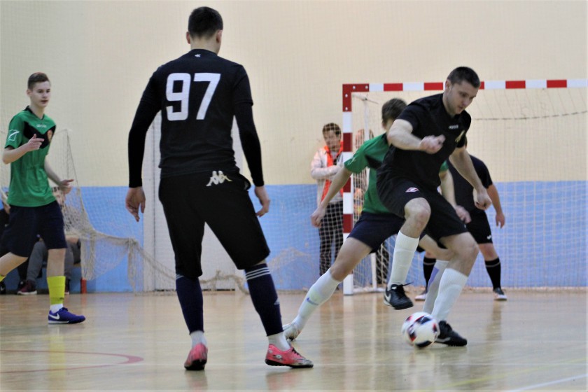 В Красногорском чемпионате по мини-футболу участвует 40 команд