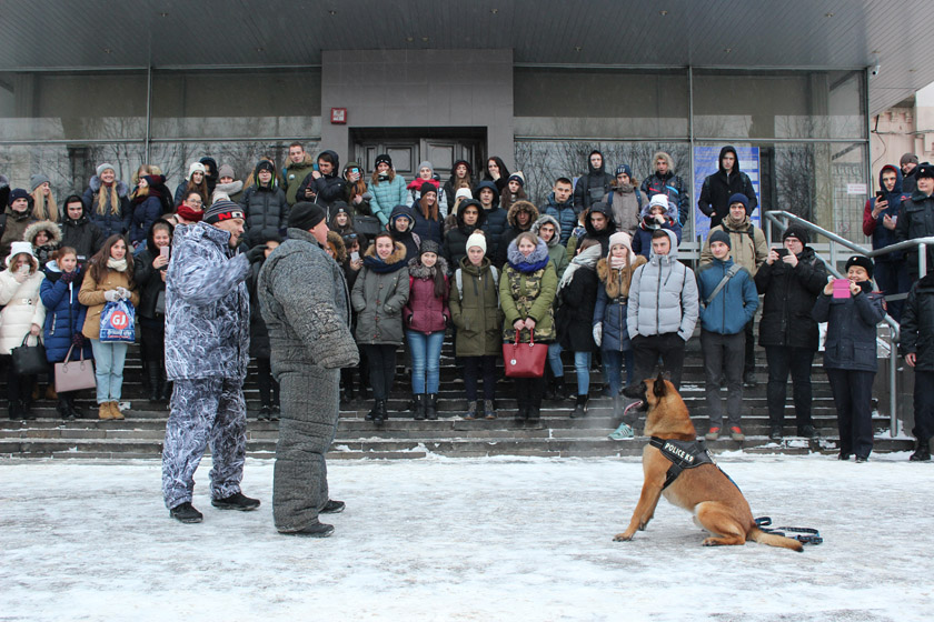 В г.о. Красногорск сотрудники полиции провели акцию «Студенческий десант»