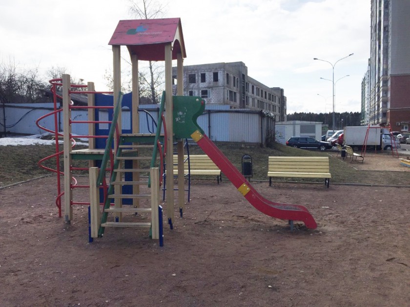 В Красногорске устранили нарушения в содержании детских площадок