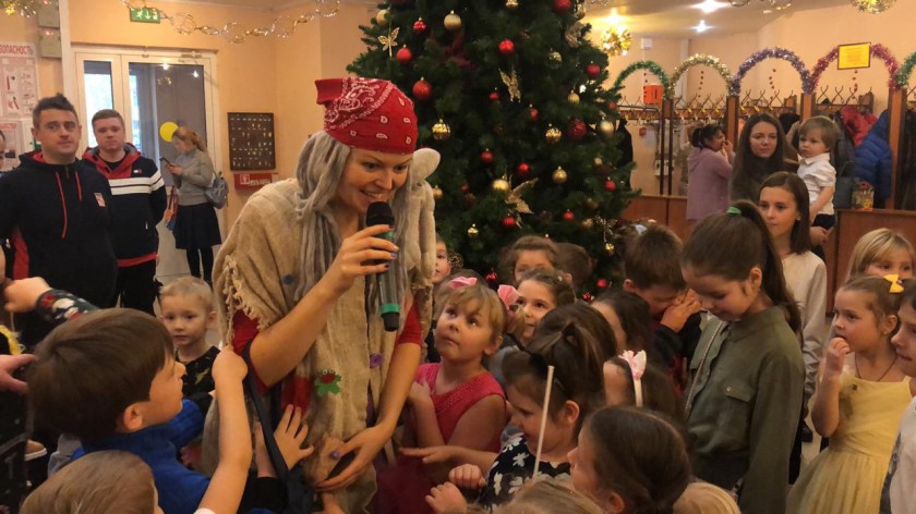Новогодний праздник для детей из многодетных и малоимущих семей прошел в п. Архангельское