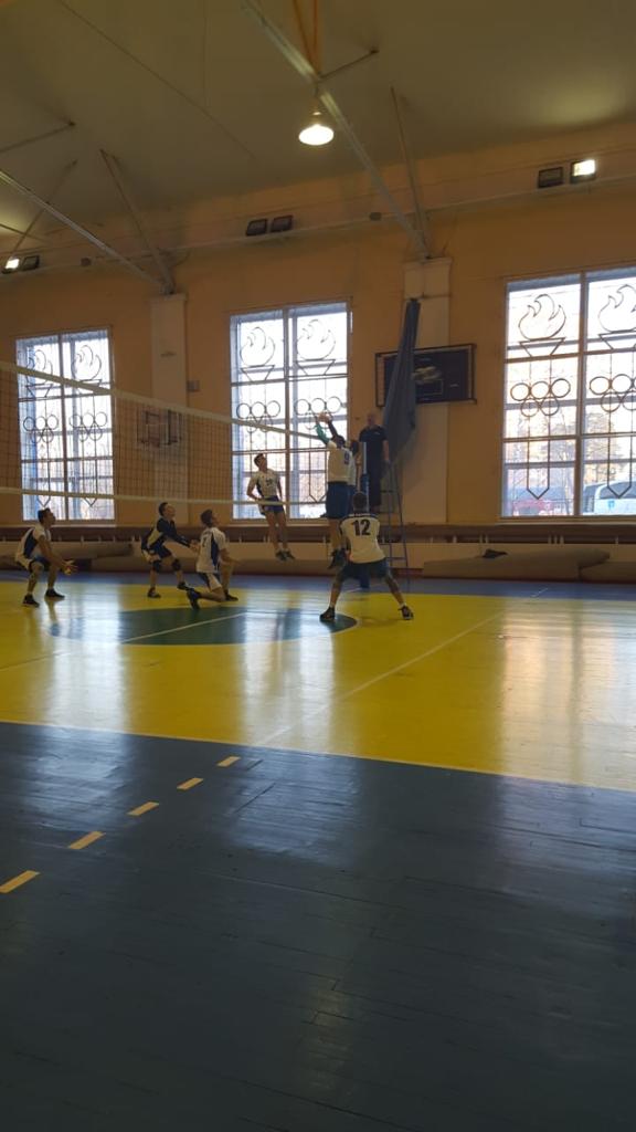 Красногорские волейболисты – первые в турнирной таблице