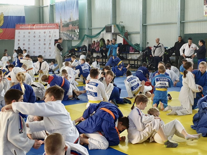 Красногорские спортсмены поучаствовали в областном тренировочном сборе по дзюдо