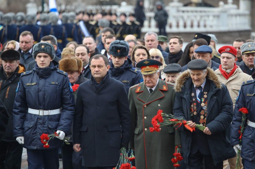 Красногорские волонтеры Победы приняли участие в возложении цветов к Могиле Неизвестного Солдата