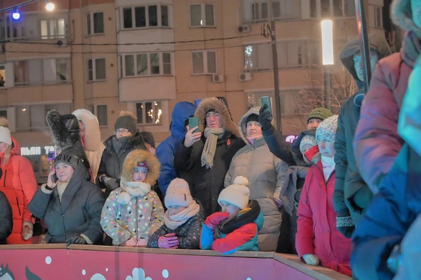 Ледовый спектакль «Байки русской балалайки»  состоялся на катке в Павшинской пойме