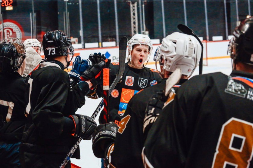 Хоккейная команда из Красногорска вышла в первый этап Большого Кубка плей-офф СХЛ Москвы и Московской области
