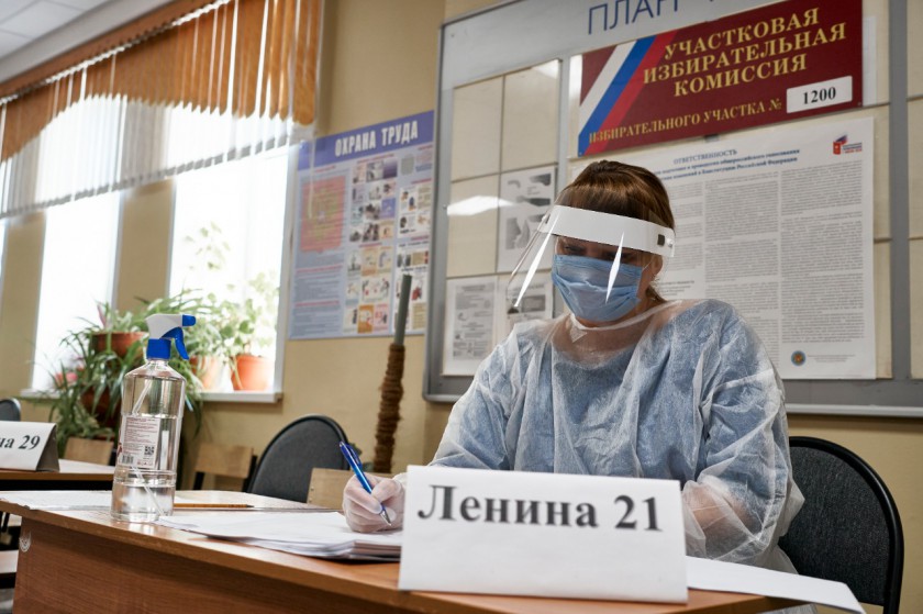 Участки для голосования по поправкам в Конституцию открылись в Красногорске