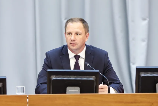Дмитрий Волков провел расширенное оперативное совещание по итогам отчета перед жителями и задачам летнего периода