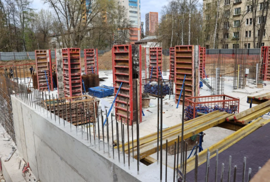 Дмитрий Волков рассказал о ходе реконструкции гимназии №7 в Красногорске