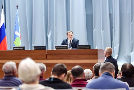 Дмитрий Волков провел оперативное совещание, на котором обозначил приоритеты как в хозяйственной повестке, так и в преддверии знаковых событий февраля