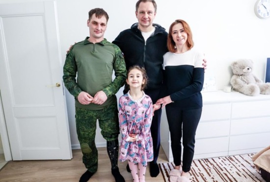 Дмитрий Волков навестил семью Героя СВО
