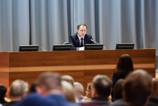 Дмитрий Волков провел оперативное совещание, на котором поставил задачи по наведению чистоты и порядка с наступлением тёплой погоды