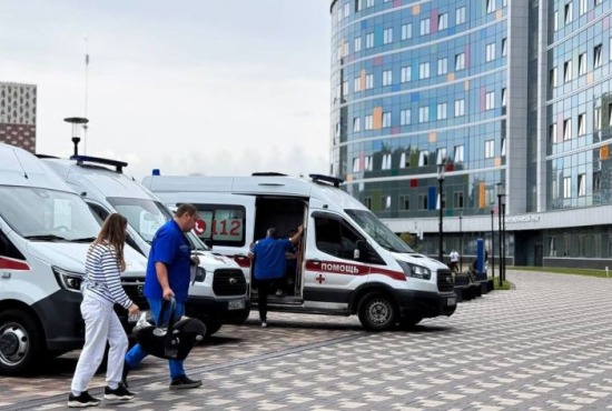 Дмитрий Волков поздравил работников скорой медицинской помощи с профессиональным праздником