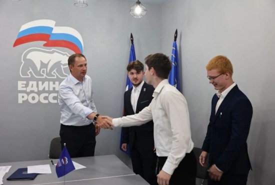 Дмитрий Волков провел прием жителей в местном отделении «Единой России»