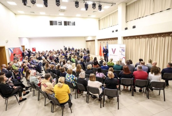 В ДК «Подмосковье» прошла выездная администрация для работников социальной сферы