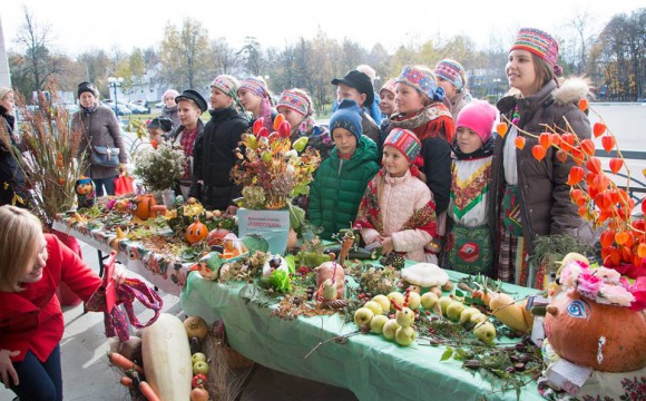 Праздник урожая прошел в Красногорске у ДК Подмосковье